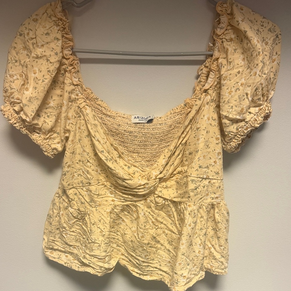 Arizona Jean Company Pale Yellow Floral Puff-Sleeve Peasant Blouse
